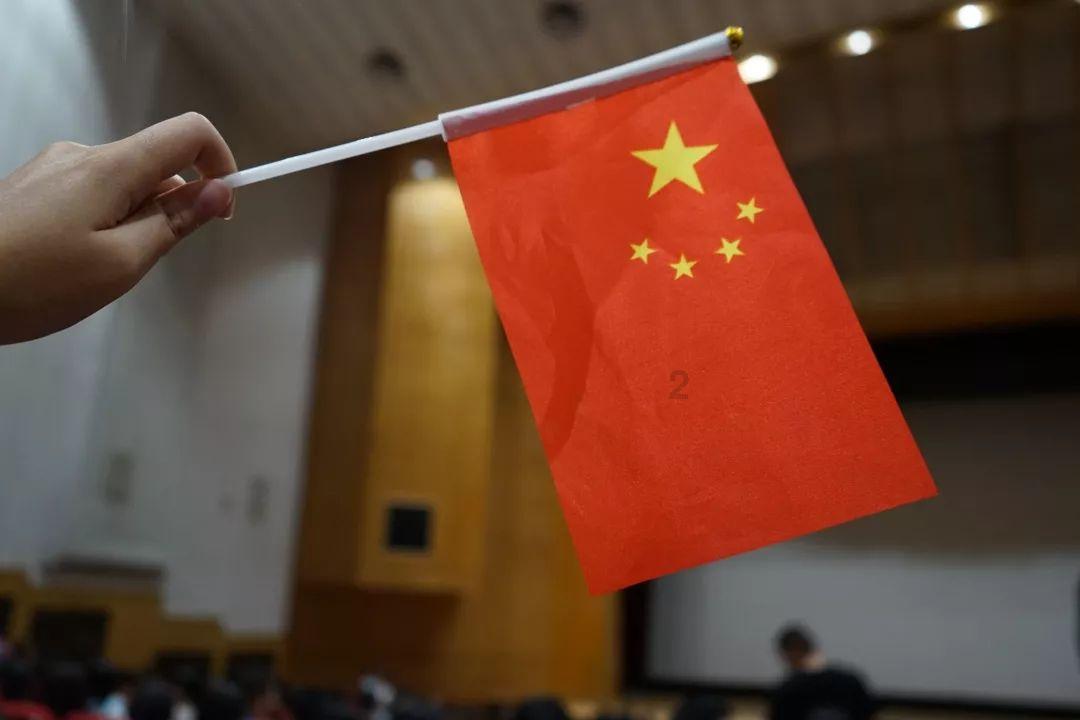 这个女生发育了吗?-解惑天涯